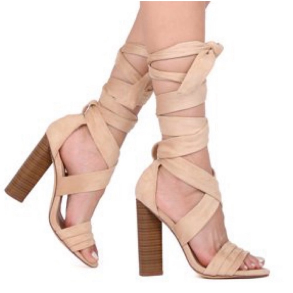 Venus suede ankle tie block heel size 7